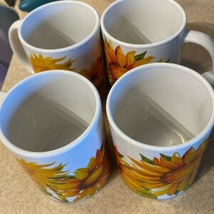 Royal Norfolk Greenbrier International Sunflower mugs set of 4 mugs. NWOT.
